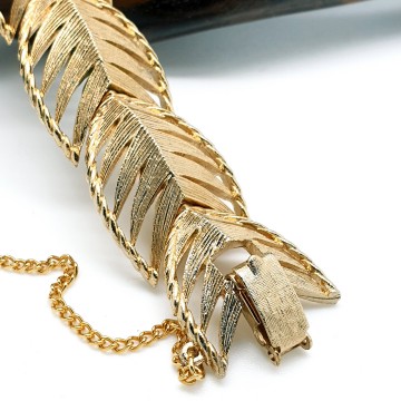 50's Goudkleurige armband met geborsteld metalen schakels