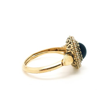 Avon 'Black Cabochon' ring 1973