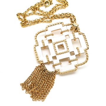 Avon - goldtone necklace with white enamelled pendant and brooch - Bliinkt