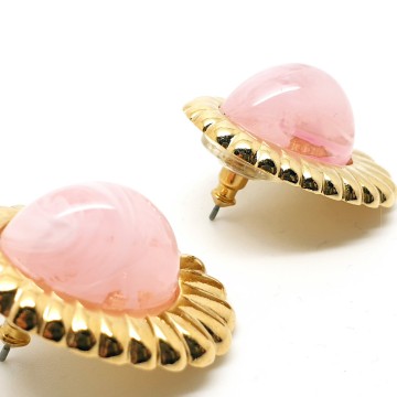 Avon - oval goldtone earrings with marbled transparant pink glass cabochon - Bliinkt