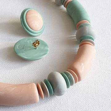 Avon 'Sunbleached Colors' 1987 necklace and earring set