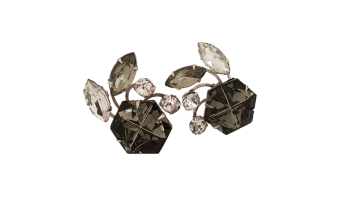 Beaujewels oorbellen met grote vierkante rookkwarts strass met aan steeltjes kleinere heldere en rookkwarts stenen