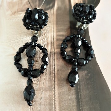 Black bead drop earrings