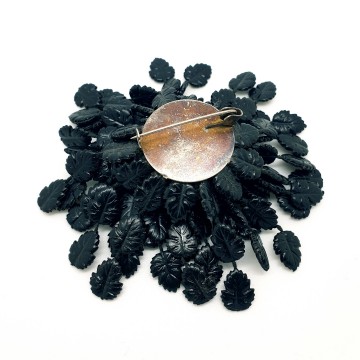 Black articulated plastic leaves brooch 40s - Bliinkt