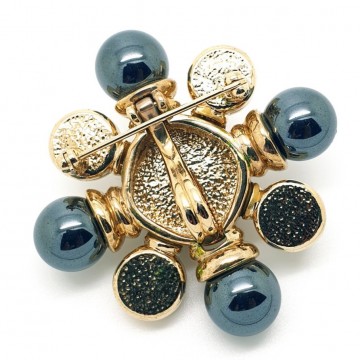 Cabouchon   maltese cross 90s brooch pendant red cabochon pearls and rhinestones pin   bliinkt