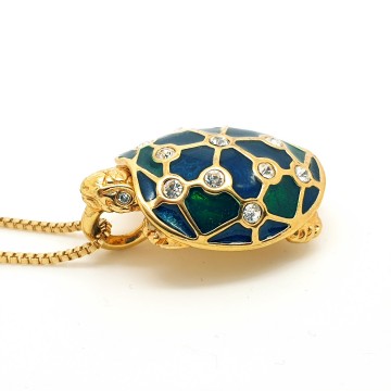 Cabouchon - 90s turtle pendant with green blue enamel and clear rhinestones - Bliinkt