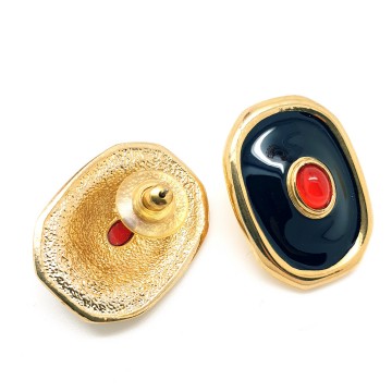 Cabouchon - goldtone black enamelled earrings with red cabochon - Bliinkt