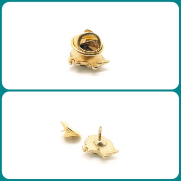 Tiny cabouchon goldtone enamelled hedgehog pin - Bliinkt