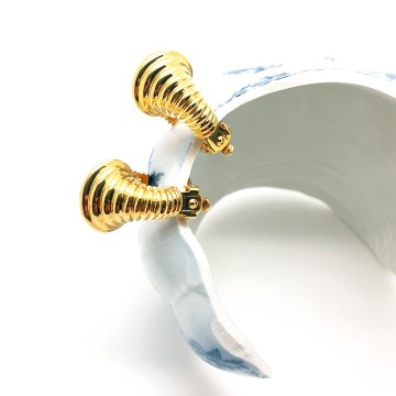 Cabouchon - two tone 90s earrings NOS - Bliinkt