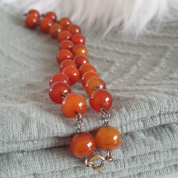 Carnelian beads short necklace