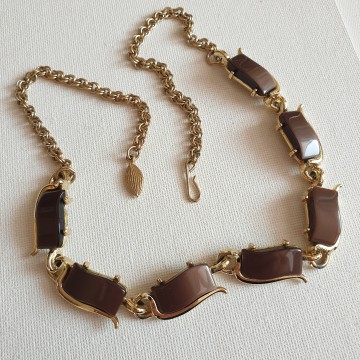 Chocolat brown thermoplastic necklace