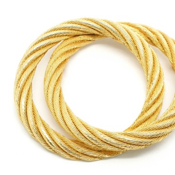 Christian Dior goldtone brooch of two interwoven circles - Bliinkt