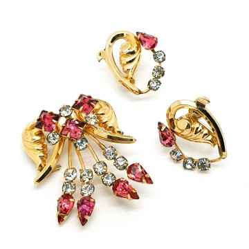 CM 1/20 12KT goldfilled 'angel wings' brooch, pendant, earring set with 'Schiaparelli pink' rhinestones