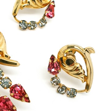 CM 1/20 12KT goldfilled 'angel wings' brooch, pendant, earring set with 'Schiaparelli pink' rhinestones