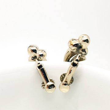 Coro - light goldtone 40s 50s earrings with faux pearls and red aurora borealis rhinestones - Bliinkt