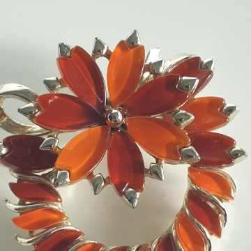Coro thermoset red orange brown round leaf brooch back - Bliinkt