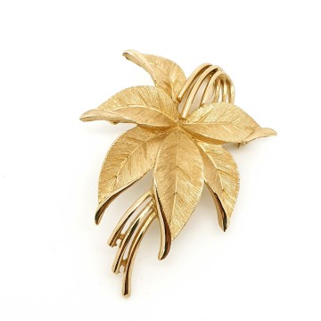 Crown trifari goldtone leaf brooch