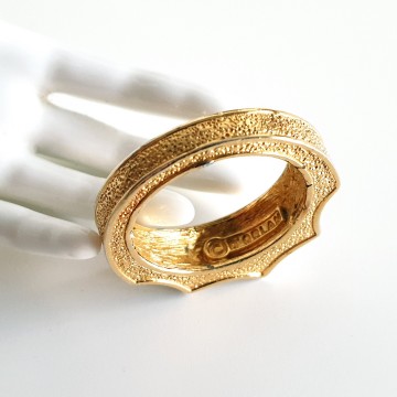 D'Orlan - goldtone sandblasted ring with crown shaped clear rhinestone top - Bliinkt