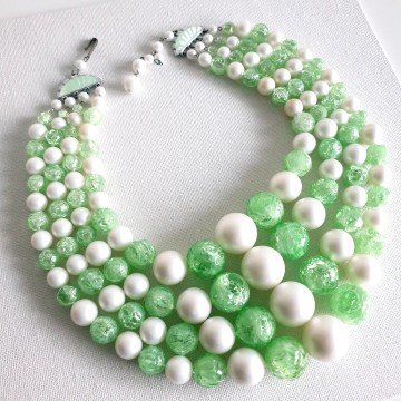 Germany - 4 strand necklace with green and faux pearl beads - Bliinkt