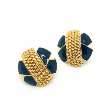 Goldtone black enamelled clip earrings - Bliinkt