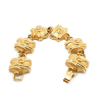 Goldtone bracelet with brushed links