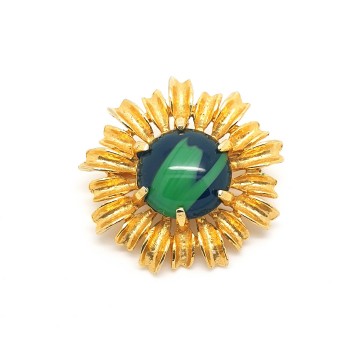 Goldtone flower brooch with black green center stone - Bliinkt