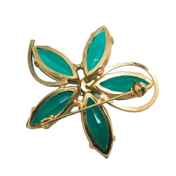 Goldtone flower brooch with unfoiled emerald green navette shaped glass stones and ab rhinestone 40s - Bliinkt
