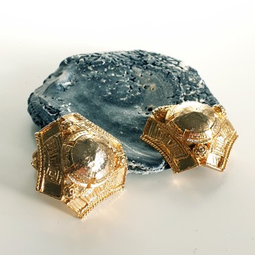 Goldtone earrings 'Egyptian look' - Bliinkt