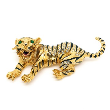 Goldtone tiger brooch with rhinestones and green eyes - Bliinkt