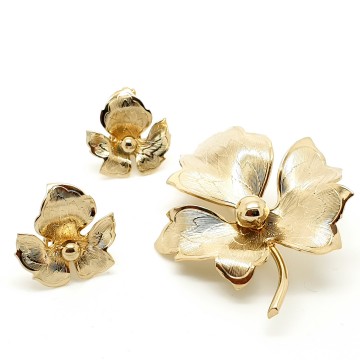 Goldtone leaf brooch and earring set