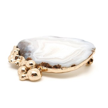 Broche met witte natuursteen