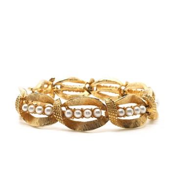 Goldtone link bracelet with faux pearls - Bliinkt