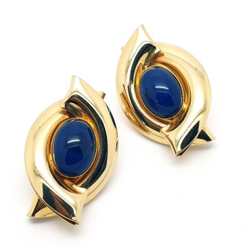 Large goldtone 80s earrings with lapis blue cabochon - Bliinkt