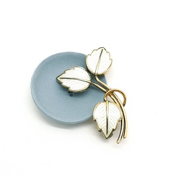 Jemax sterling denmark white enamelled brooch
