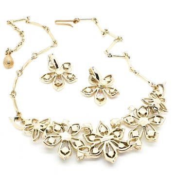 Jewelcraft - Coro, flower necklace and earring set