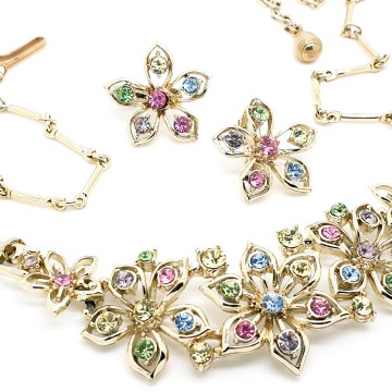 Jewelcraft - Coro, flower necklace and earring set