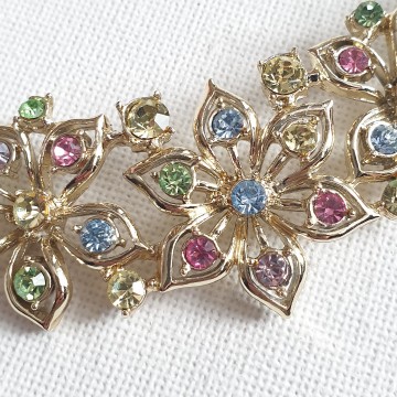 Jewelcraft - Coro, flower necklace and earring set