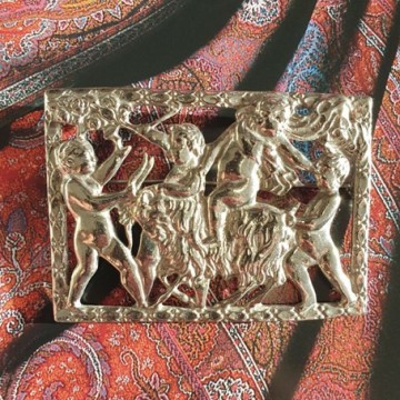 Jewelcraft Creations - Coro Pegasus - large silvertone rectangular brooch with cherubs - Bliinkt