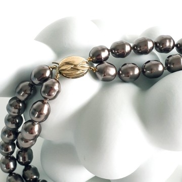 JKa köhle & Co - Bronze coloured pearl necklace with goldplated sterling closure - Bliinkt