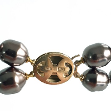 JKa köhle & Co - Bronze coloured pearl necklace with goldplated sterling closure - Bliinkt