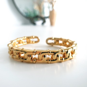 Joan Rivers - Goldtone cuff bracelet - Bliinkt