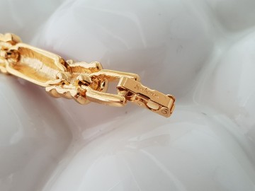 Joan Rivers set 'Hugs & Kisses' oorbellen en drie armbanden goudkleurig met emaille rood blauw en groen merkje