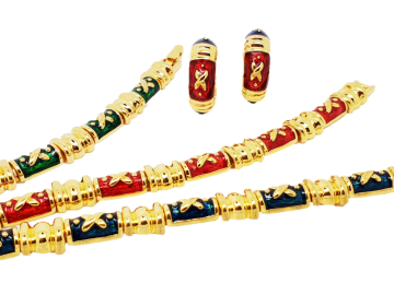 Joan Rivers set 'Hugs & Kisses' oorbellen en drie armbanden goudkleurig met emaille rood blauw en groen