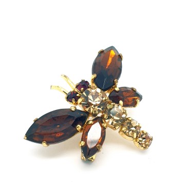 Kleine insectenbroche met vleugeltjes en lijfje van strass   bliinkt