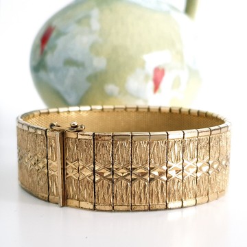 Kollmar & Jourdan - goldtone bracelet with safety closure - Bliinkt