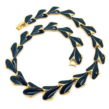 Short goldtone black enamelled necklace numbered 3038 - Bliinkt