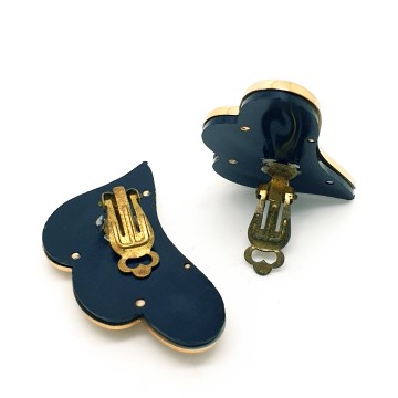 Large black plastic 80s earrings - Bliinkt