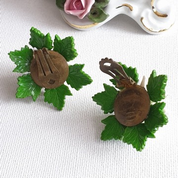 Large green and white plastic flower earrings 50s back