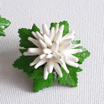 Large green and white plastic flower earrings 50s