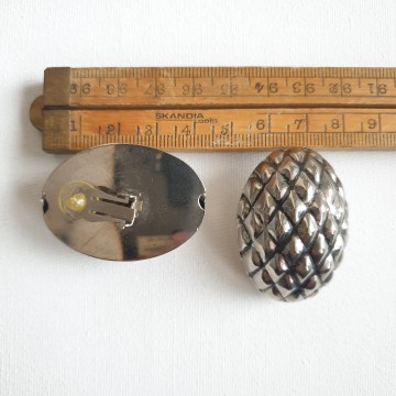 Large domed 80s earrings